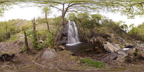 Cascada Da Pedra Ferida Waterfall